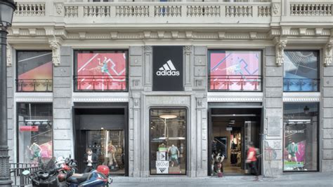 hoeveel adidas winkels zijn er in nederland|Adidas online shop.